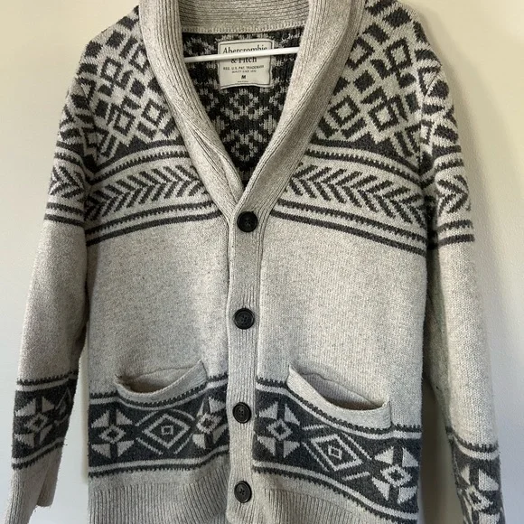 Abercrombie & Fitch Black and Gray Patterned Cardigan - Picture 1 of 4